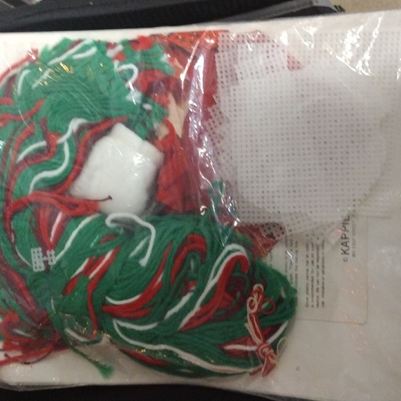 5/$25 Vintage Kappie Latchhook - Picture 3 of 3